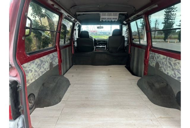 Mitsubishi DELICA  第8張相片