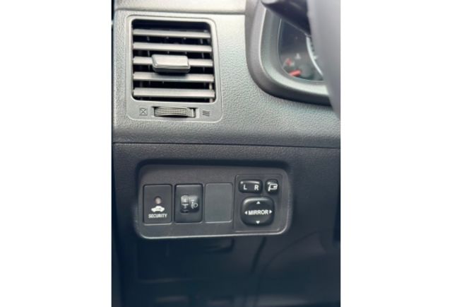 Toyota ALTIS  第9張相片
