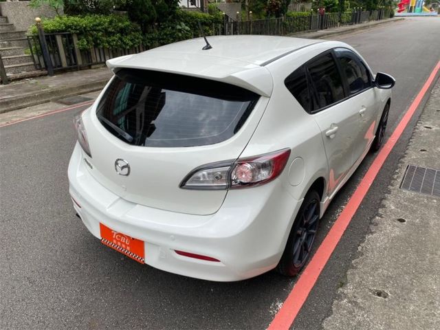 Mazda Mazda3  第7張相片
