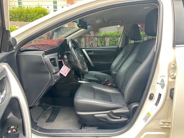 Toyota ALTIS  第6張相片