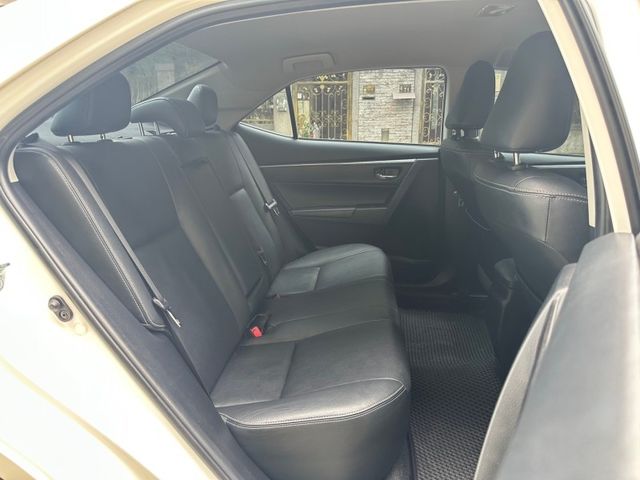 Toyota ALTIS  第9張相片