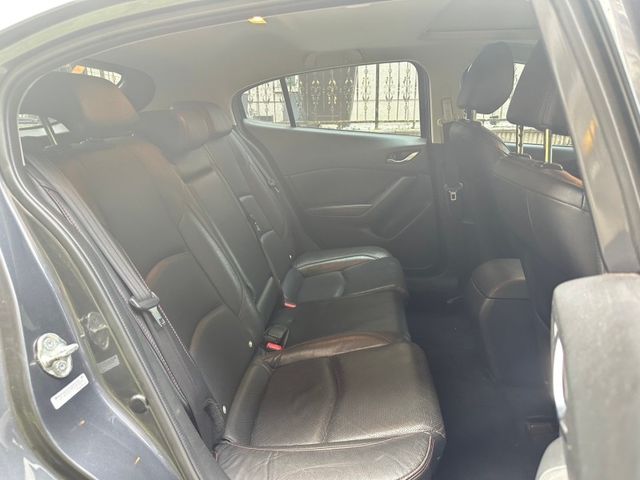 Mazda Mazda3  第2張相片