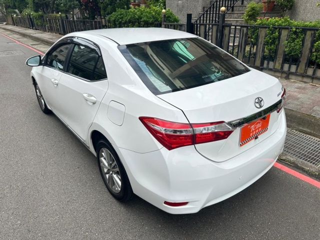 Toyota ALTIS  第4張相片