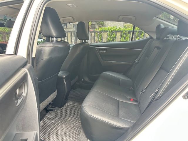 Toyota ALTIS  第9張相片