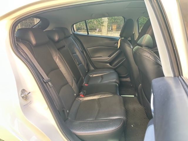 Mazda Mazda3  第10張相片