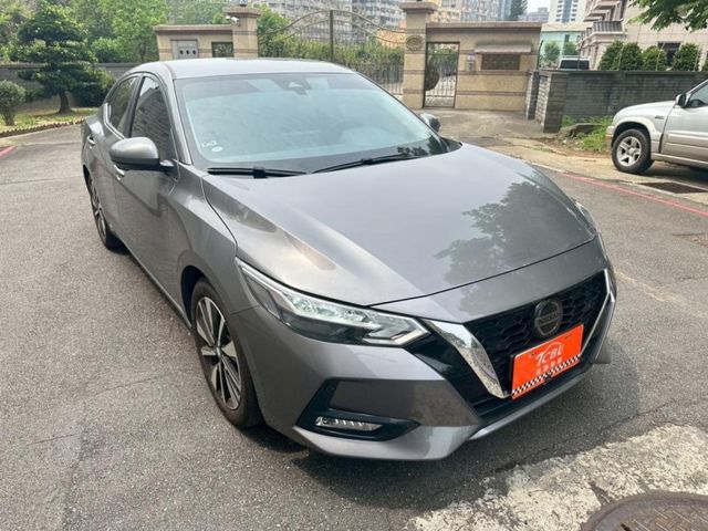 Nissan Sentra  第3張相片