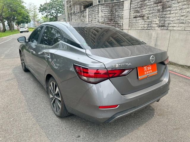 Nissan Sentra  第4張相片