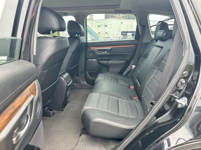 Honda CR-V  第9張相片