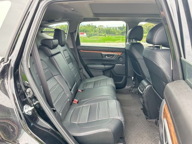 Honda CR-V  第10張相片