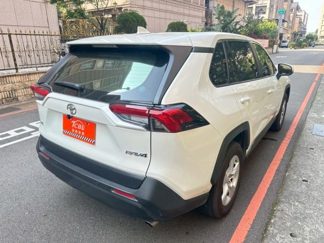 Toyota RAV4  第4張相片