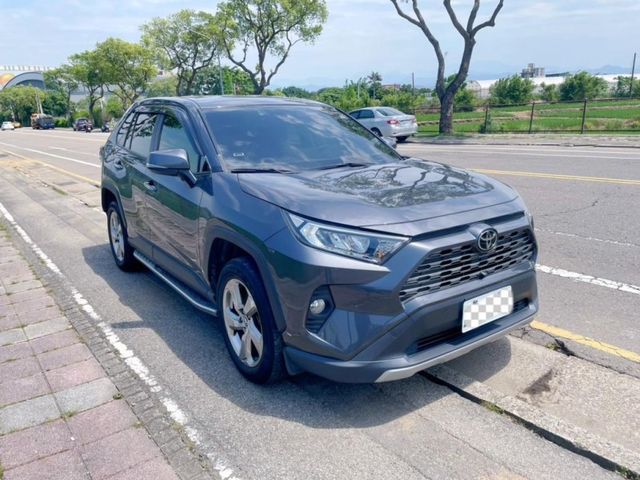 Toyota RAV4  第2張相片