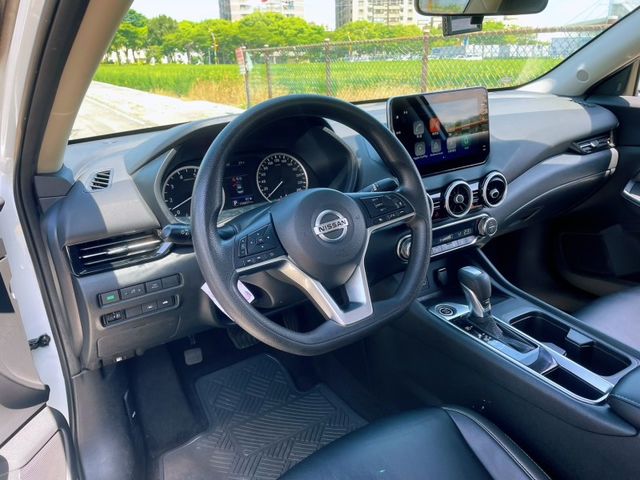 2021 SENTRA 尊爵版 小改裝 黑屋頂  第5張相片