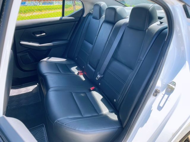 2021 SENTRA 尊爵版 小改裝 黑屋頂  第7張相片