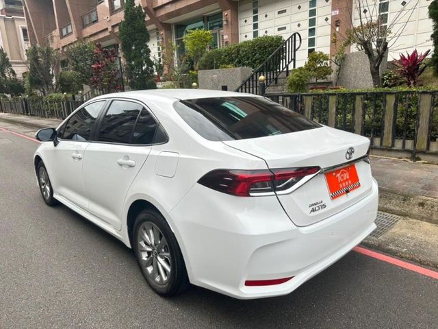 2022 ALTIS 豪華版  第3張相片