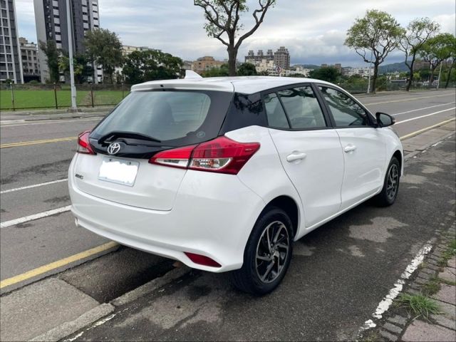 Toyota Yaris  第8張相片