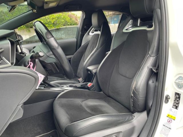 Toyota Auris  第1張相片