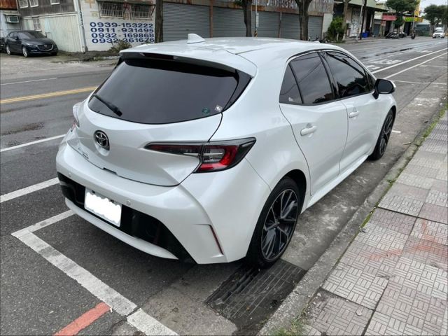 Toyota Auris  第7張相片