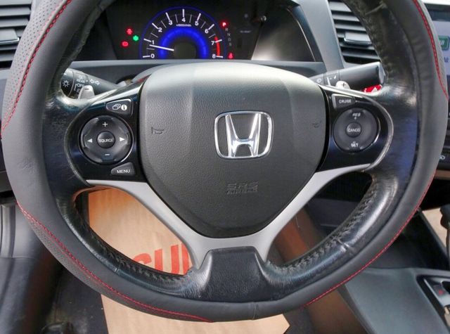 頂級版~ 全車大包 大螢幕安卓機 天窗 換檔撥片 HID頭燈 定速 恆溫 音響快捷鍵 全額貸  第9張相片