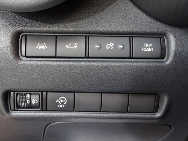 駕趣享樂版~原廠影音.導航.環景 盲點 電動尾門 Bose音響 19吋鋁圈 LED頭燈 Mio電子後視鏡 全貸  第14張相片