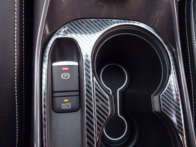 駕趣享樂版~原廠影音.導航.環景 盲點 電動尾門 Bose音響 19吋鋁圈 LED頭燈 Mio電子後視鏡 全貸  第15張相片