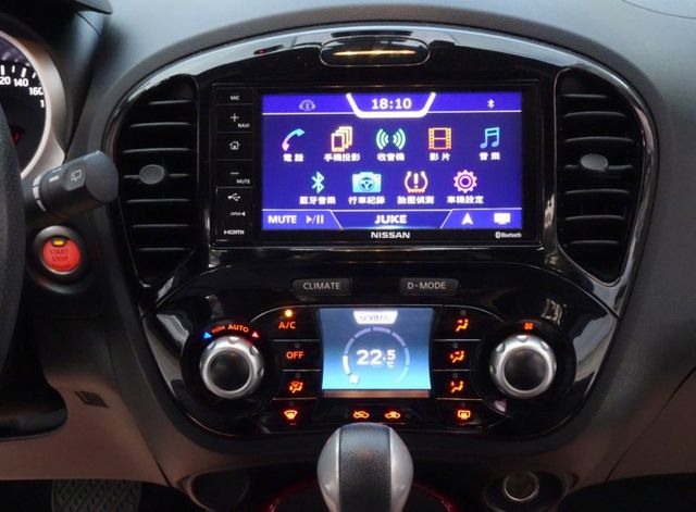 4WD渦輪奔放天窗版~原廠導航.電視.倒車顯影 免鑰匙 HID頭燈 駕駛模式選擇 前後停車雷達  第8張相片