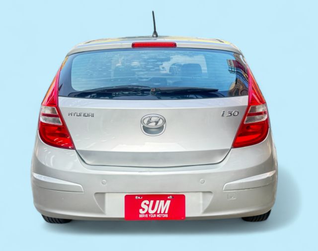 I30 HATCHBACK  第5張相片