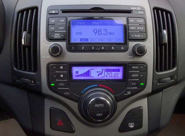 I30 HATCHBACK  第8張相片