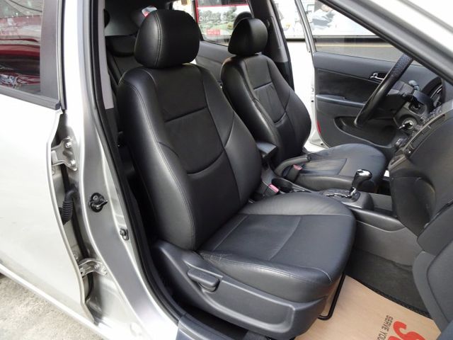 I30 HATCHBACK  第10張相片