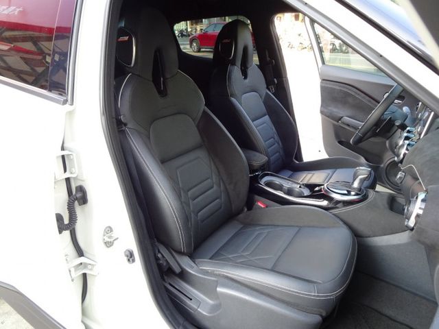 駕趣享樂版~只跑3萬 選配麂皮內裝 BOSE音響 360環景.導航 盲點 LED頭燈 換檔撥片 全額貸  第11張相片