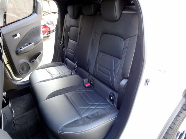 駕趣享樂版~只跑3萬 選配麂皮內裝 BOSE音響 360環景.導航 盲點 LED頭燈 換檔撥片 全額貸  第13張相片