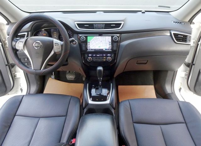 4WD 衛星導航.360環景 LED頭燈 電動尾門 全景天窗 電動椅 免鑰匙 定速 雙區恆溫  全額貸  第7張相片