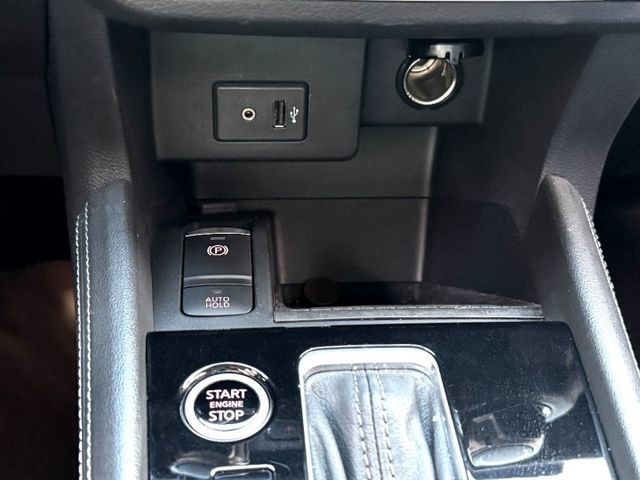 小改款~LED頭燈 定速 自動跟車 主動煞停 電子手煞車 免鑰匙啟動  Apple CarPlay 原版件 全額貸  第14張相片