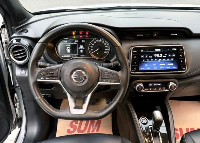 智行旗艦版~選配原廠導航.電視 360環景 LED頭燈 盲點 定速 i-key 恆溫 胎壓偵測 前後雷達 原版件 全額貸  第8張相片