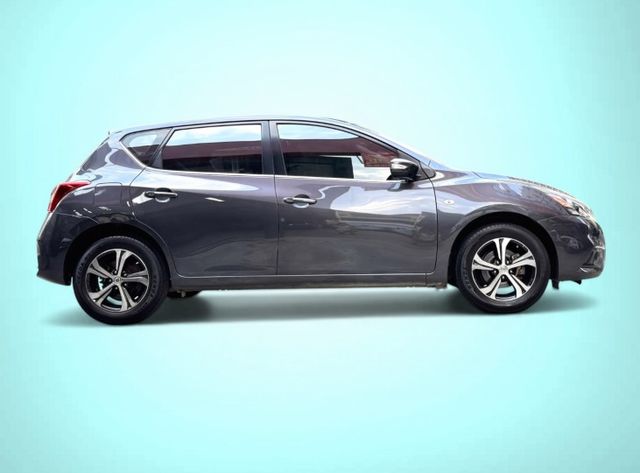 豪華版~原廠影音.導航.倒車顯影 定速 雙區恆溫 i-key 胎壓偵測 全額貸  第4張相片