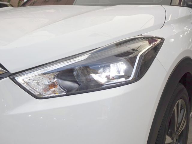 智行旗艦版~只跑2萬公里(里程保證)~LED頭燈 原廠多媒體影音.360環景 盲點 定速 恆溫 免鑰匙 原版件 全額貸  第6張相片