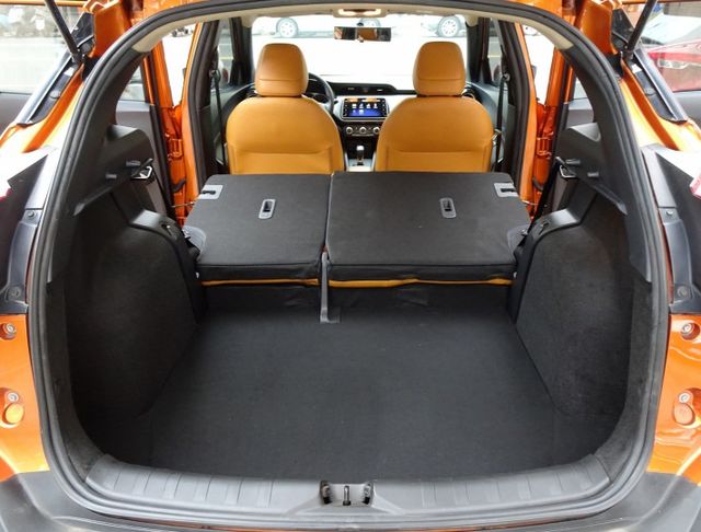 熱門小休旅   Apple CarPlay 倒車顯影 原版件 全額貸  第16張相片