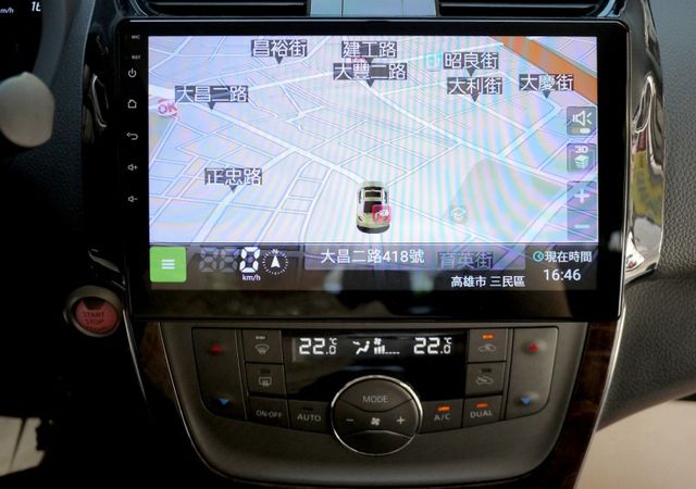 豪華影音版~免鑰匙啟動 定速 雙區恆溫 多媒體.導航.倒車顯影 音響快撥 原版件 全額貸  第9張相片