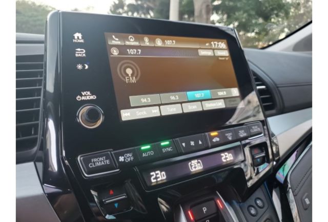 IKEY 美規 8速 定速跟車 吸頂螢幕 電熱座椅 電划門  第13張相片