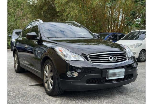 INFINITI QX50  第3張相片