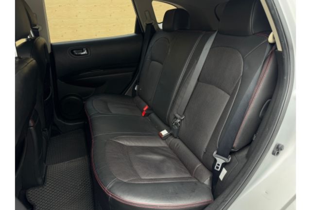 Nissan ROGUE  第10張相片