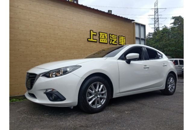 Mazda MAZDA3  第3張相片