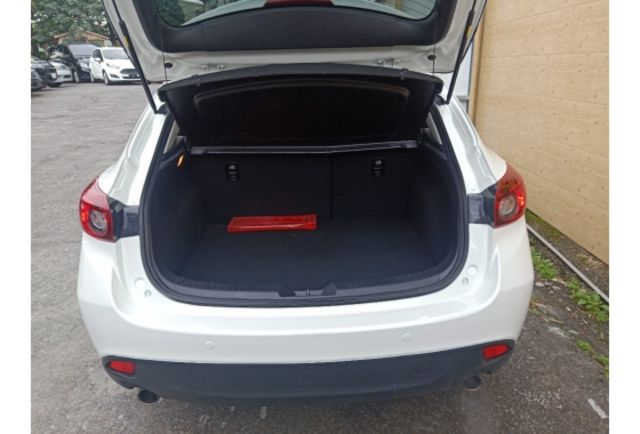 Mazda MAZDA3  第6張相片