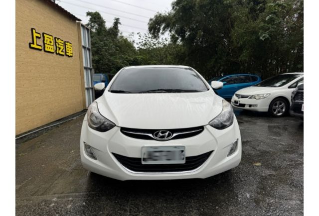 Hyundai ELANTRA  第2張相片