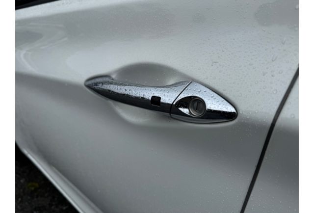 Hyundai ELANTRA  第5張相片