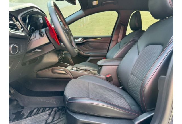 Ford FOCUS ST  第17張相片