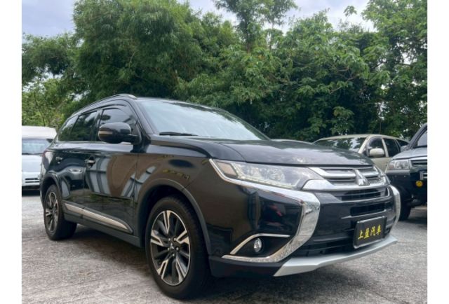 Mitsubishi OUTLANDER  第3張相片