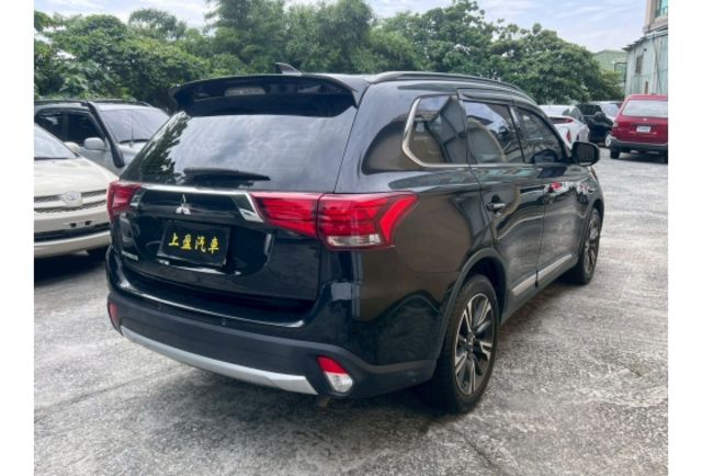 Mitsubishi OUTLANDER  第4張相片