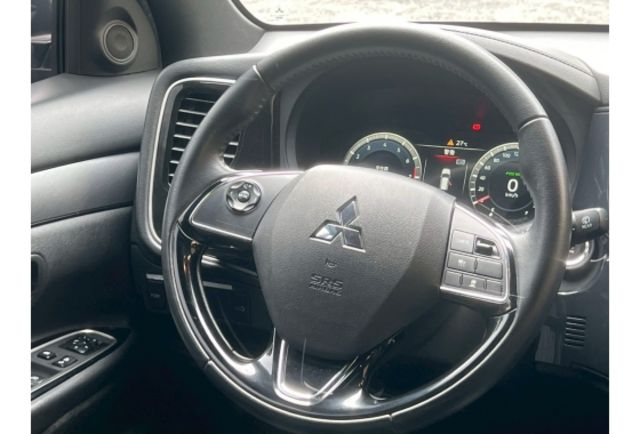 Mitsubishi OUTLANDER  第9張相片