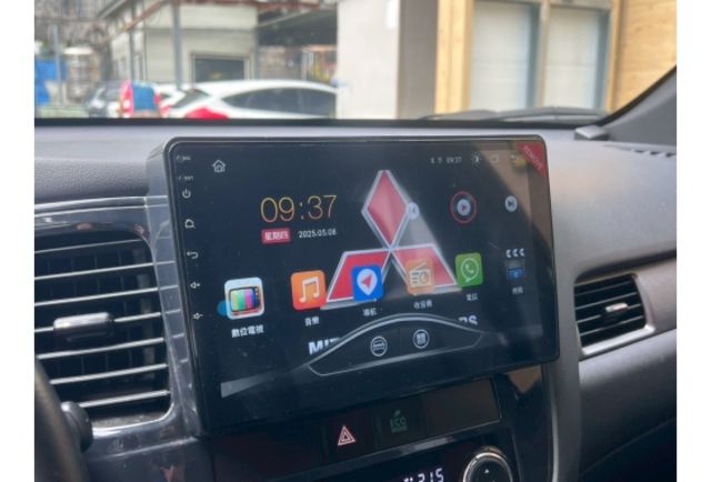 Mitsubishi OUTLANDER  第11張相片