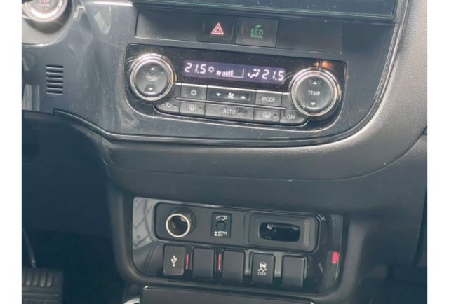 Mitsubishi OUTLANDER  第13張相片